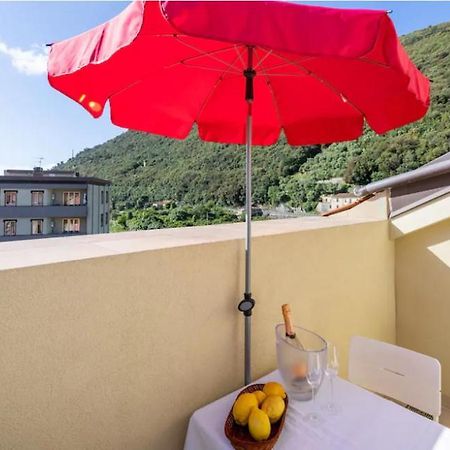 Mansarda Ivy Apartman Finale Ligure Kültér fotó